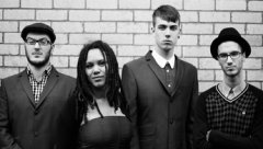 EXPRESSO : THE SKINTS