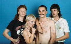 EXPRESSO : AMYL AND THE SNIFFERS