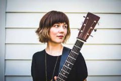 EXPRESSO : MOLLY TUTTLE