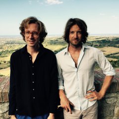 EXPRESSO : KINGS OF CONVENIENCE